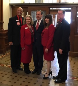 ATPE state officers met with Speaker Joe Straus in March 2017.